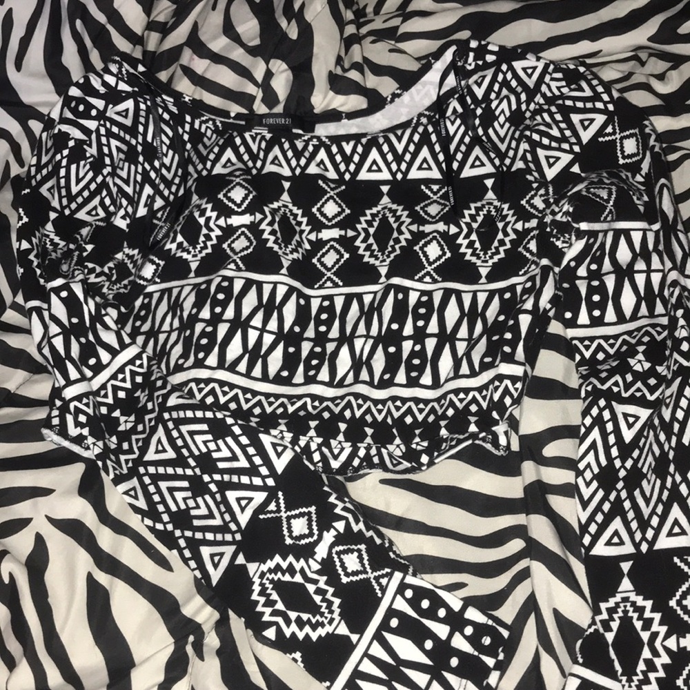 Aztec Long sleeve crop.